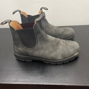 Blundstone 558 Chelsea boots